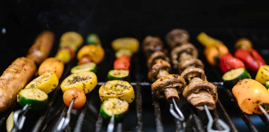 Grill Cheaply This Summer: 10 Recipes You Need Now